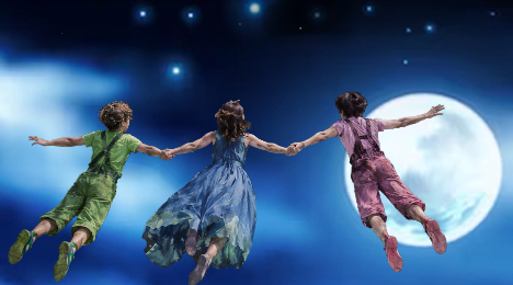 Bilde for arrangement UNDER EN MAGISK MÅNE-PETER PAN